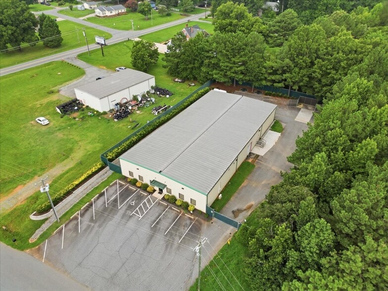 More Photos Of 135 Joshua Ct, Lincolnton Warehouse For Sale