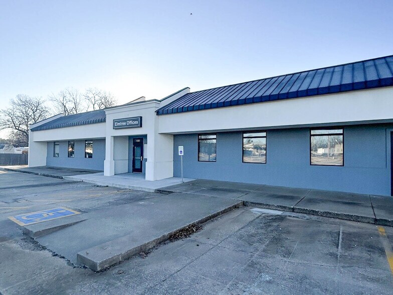 More Photos Of 2005 S Elm Pl, Broken Arrow Unknown For Lease