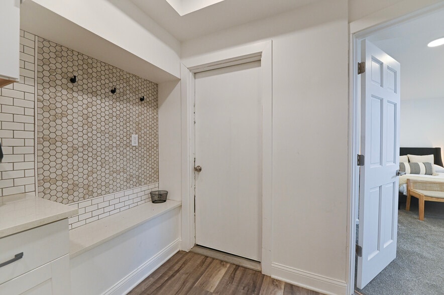 More Photos Of 5519 Northwest Radial Hwy, Omaha Medical For Sale