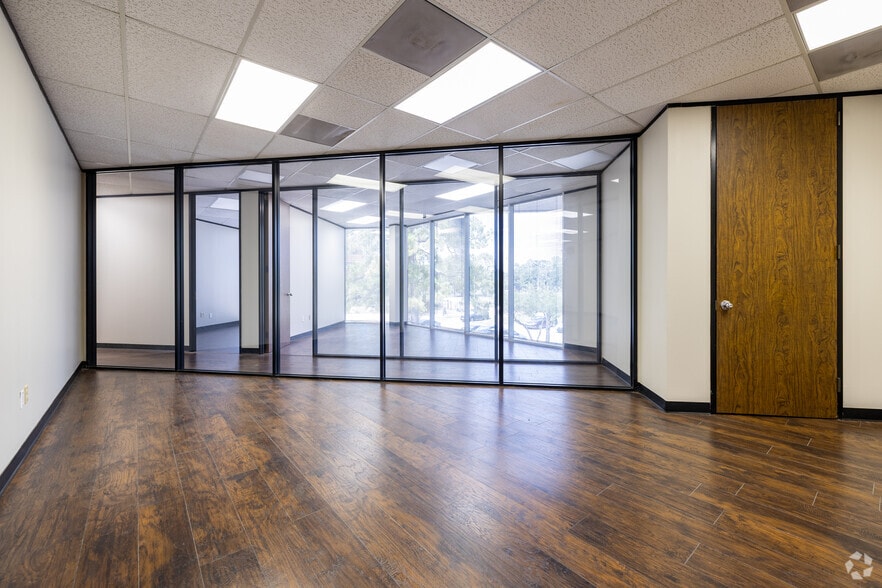 More Photos Of 14425 Torrey Chase Blvd, Houston Office For Lease