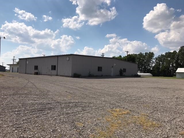 More Photos Of 6886 Wishart St, Huntsville Light Distribution For Lease