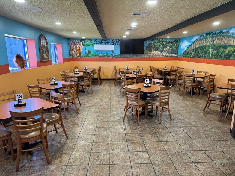 More Photos Of 1410 1st St E, Humble Restaurant For Sale