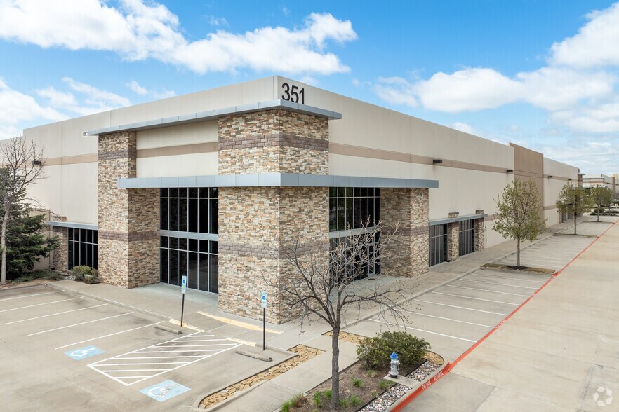 Primary Photo Of 351 Lakeside Pky, Flower Mound Warehouse For Lease