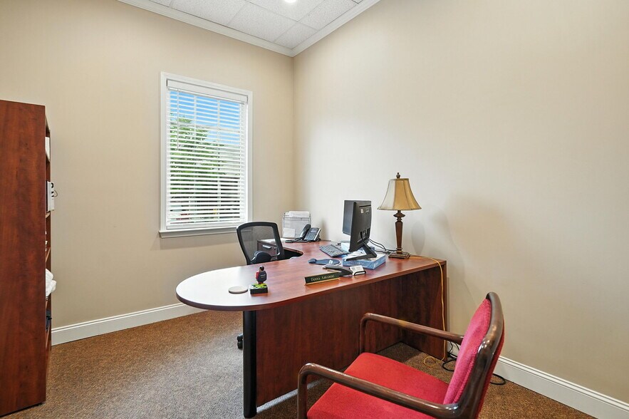 More Photos Of 4385 Kimball Bridge Rd, Alpharetta Medical For Lease