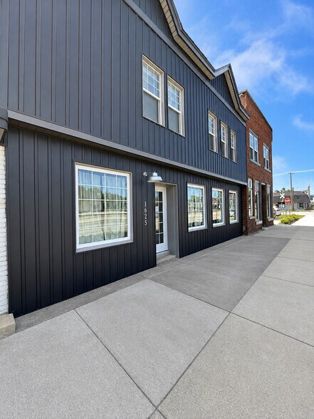 Primary Photo Of 1625 Pine Grove Ave, Port Huron Storefront Retail Residential For Sale