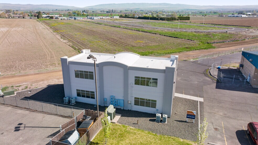 More Photos Of 2576 Yakima Valley Hwy, Sunnyside Office Residential For Sale