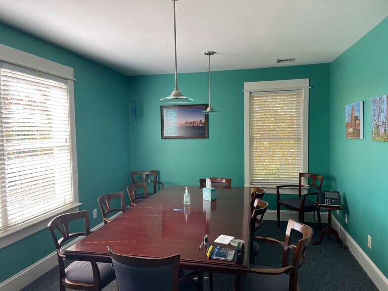 More Photos Of 720 W Hargett St, Raleigh Office For Lease
