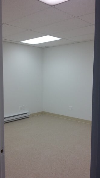 More Photos Of 68 Schraalenburgh Rd, Harrington Park Storefront Retail Residential For Lease