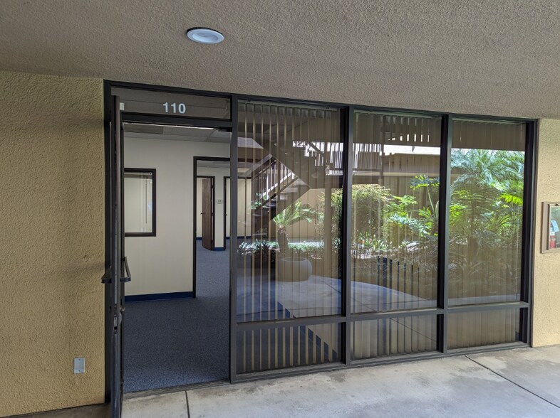 More Photos Of 559 N Mountain Ave, Upland Unknown For Lease