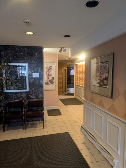 More Photos Of 1051 Beacon St, Brookline Medical For Sale