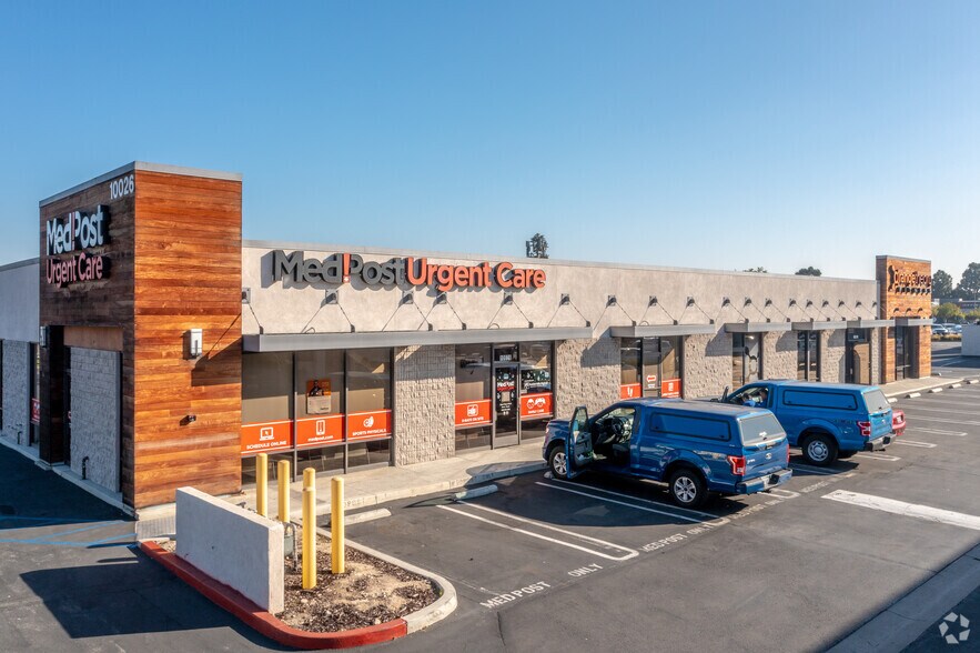 More Photos Of 10026-10038 Adams Ave, Huntington Beach Storefront For Lease