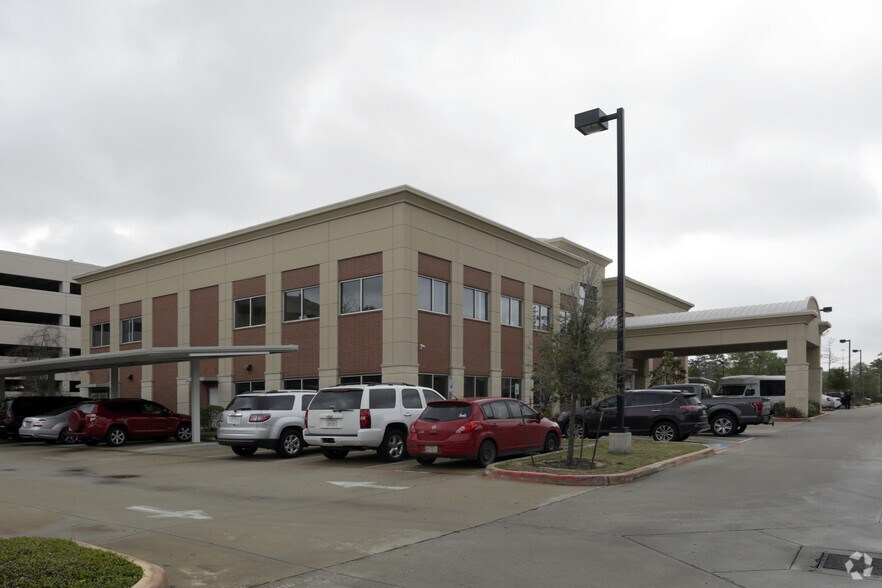 More Photos Of 9319 Pinecroft Dr, The Woodlands Medical For Lease