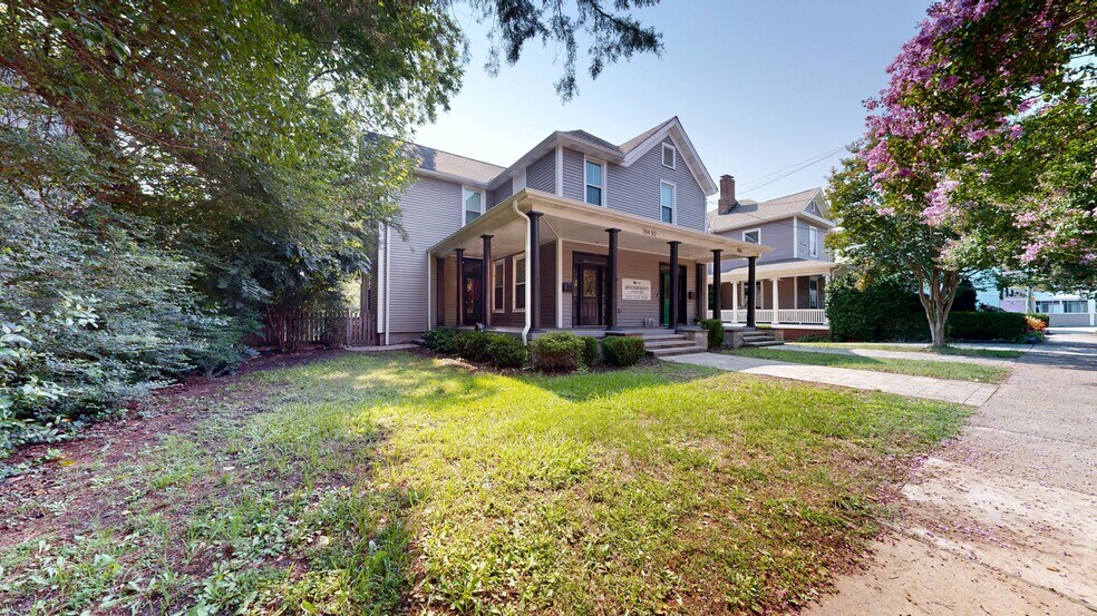 Primary Photo Of 704 Glenwood Ave, Raleigh Office Residential For Lease