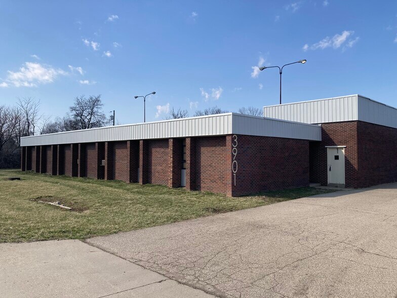 More Photos Of 3901 Lefferson Rd, Middletown Warehouse For Lease