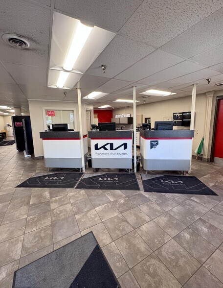 More Photos Of 4444 Highway 52 N, Rochester Auto Dealership For Sale