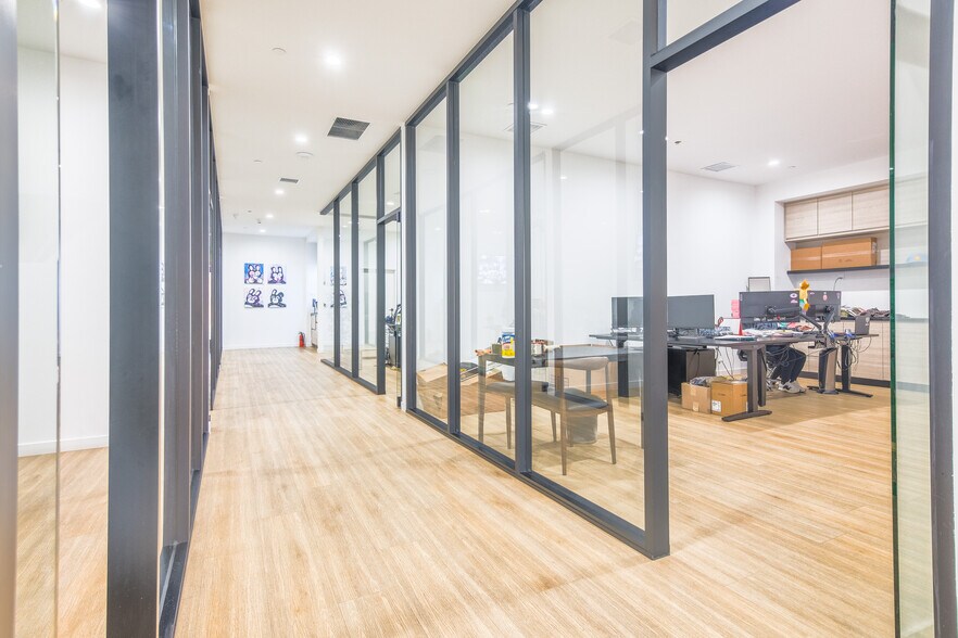 More Photos Of 2300 S Broadway, Los Angeles Manufacturing For Sale