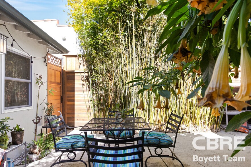 More Photos Of 1453 Centinela Ave, Santa Monica Apartments For Sale