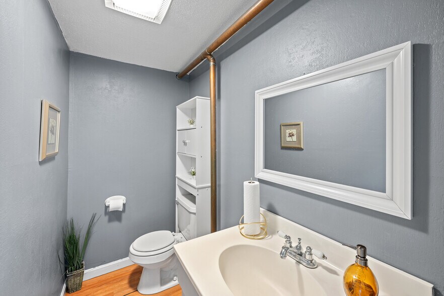 More Photos Of 287 W Boylston St, West Boylston Office For Sale