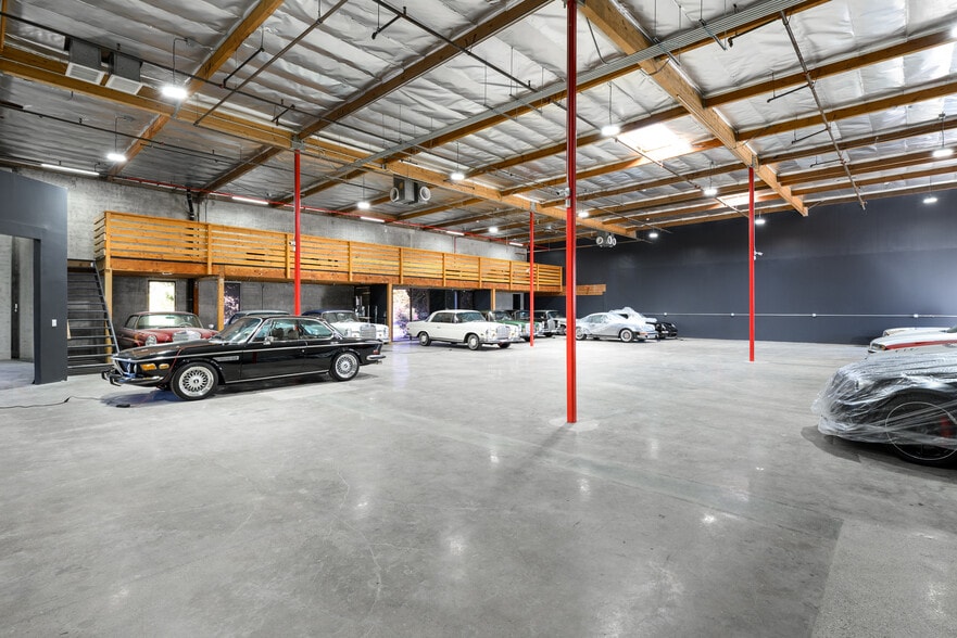 More Photos Of 2368 Eastman Ave, Ventura Distribution For Sale