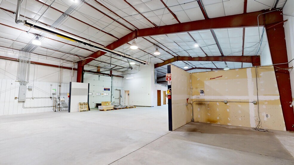 More Photos Of 3088 Gabel Rd, Billings Flex For Sale