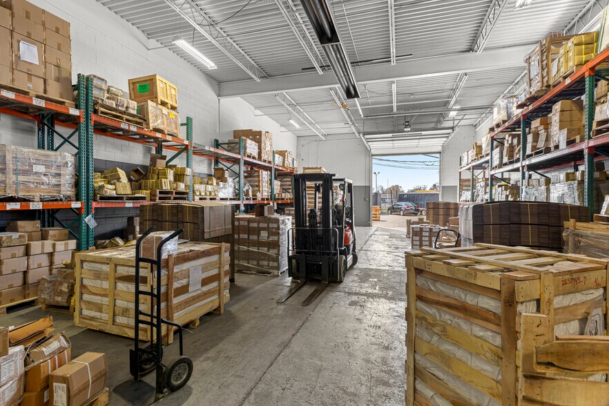 More Photos Of 32639-32645 Industrial Rd, Garden City Warehouse For Sale