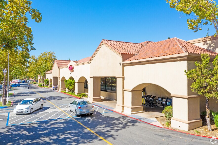 More Photos Of 3815-3963 E Thousand Oaks Blvd, Westlake Village Unknown For Lease