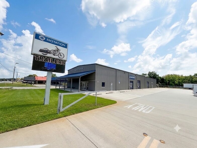 Primary Photo Of 3640 N Highway 1, Cocoa Showroom For Sale