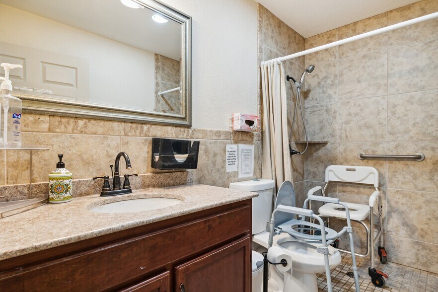 More Photos Of 8333 E Quarterline Rd, Mesa Assisted Living For Sale