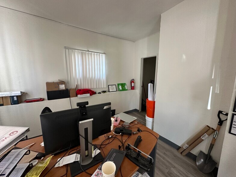 More Photos Of 1475 E Bayshore Rd, East Palo Alto Industrial For Lease