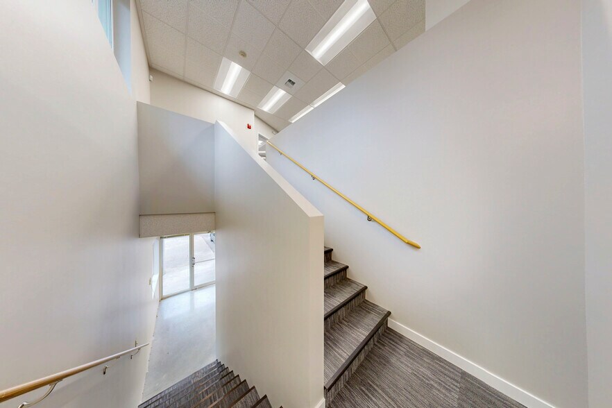 More Photos Of 1770 Barnes Blvd SW, Tumwater Office For Sale