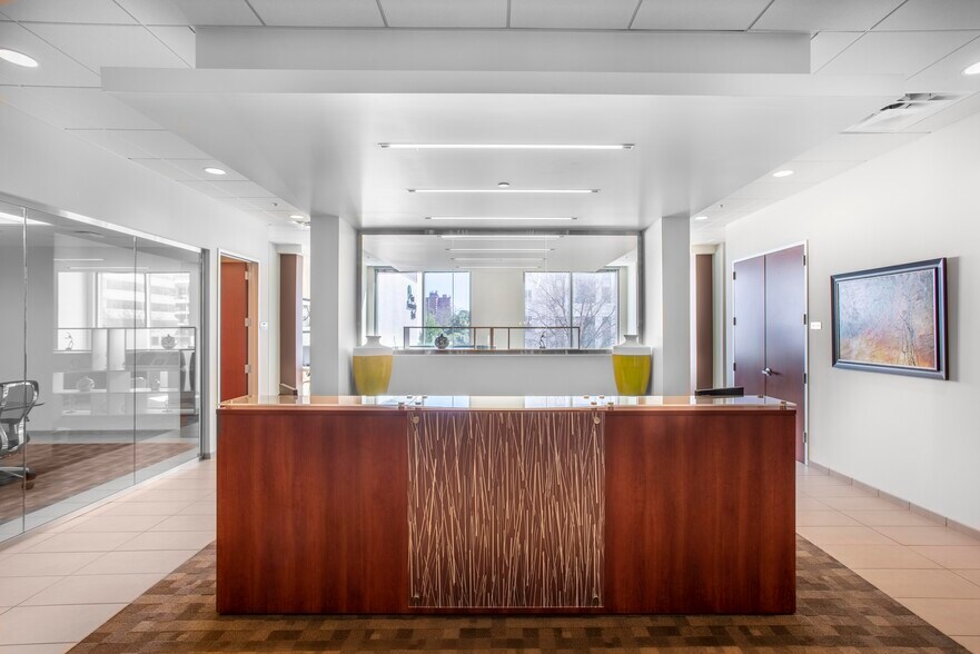 Primary Photo Of 1320 Main St, Columbia Coworking Space