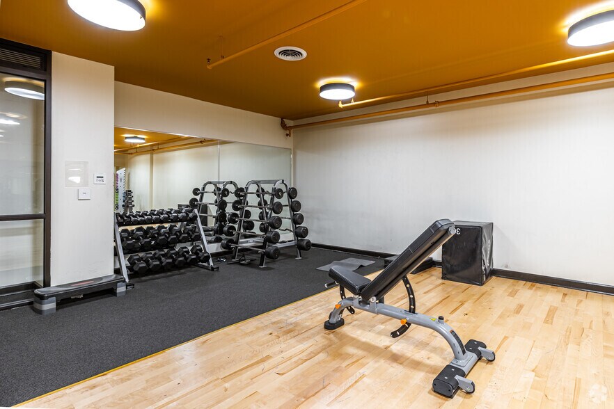 More Photos Of 909 Walnut St, Kansas City Apartments For Lease
