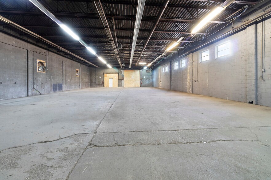 More Photos Of 510 Indianapolis Ave, Lebanon Warehouse For Sale
