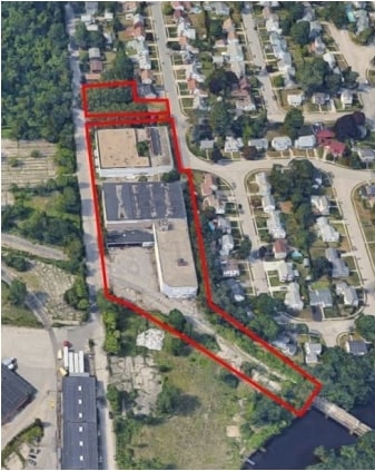 More Photos Of 180 Mill St, Cranston Distribution For Lease