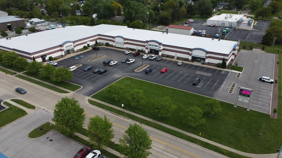 More Photos Of 3805 Fortune Dr, Lafayette Storefront For Sale