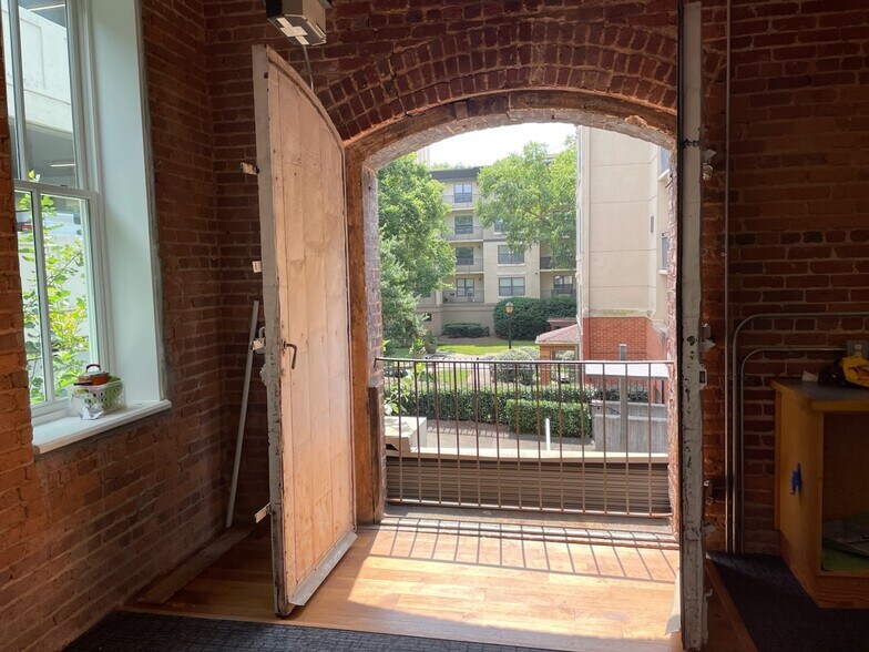 More Photos Of 190 Pryor St SW, Atlanta Loft Creative Space For Lease