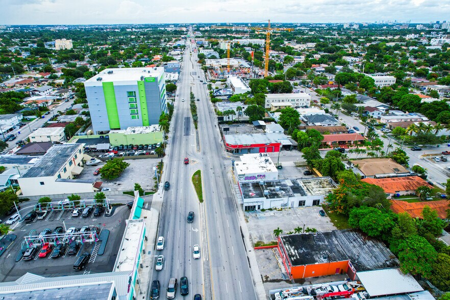 More Photos Of 101 NW 27th Ave, Miami Auto Repair For Sale