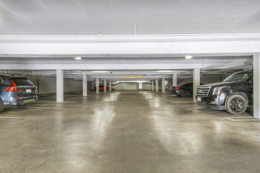 More Photos Of 1017 N La Cienega Blvd, West Hollywood Loft Creative Space For Lease