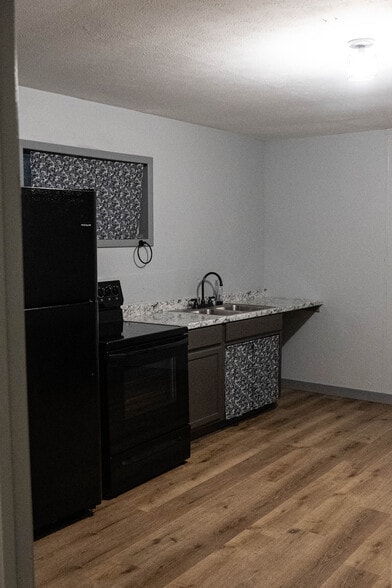 More Photos Of 14 Tenth St, Temple Research And Development For Sale