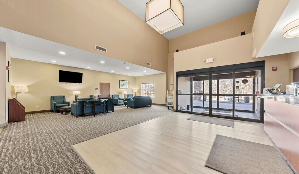 More Photos Of 1775 E Belvidere Rd, Grayslake Hotel For Sale