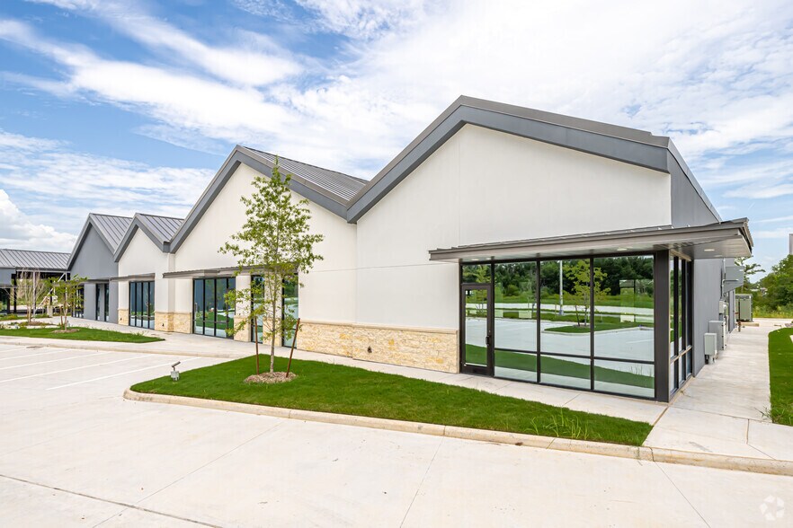 More Photos Of 0 Contraband Pky, Lake Charles Unknown For Lease