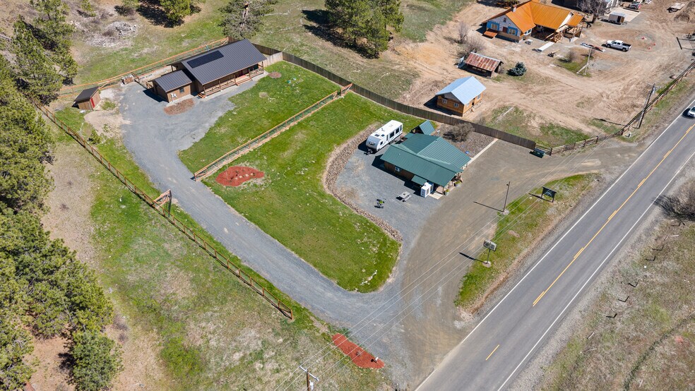 More Photos Of 10692 Teanaway Rd, Cle Elum Convenience Store For Sale