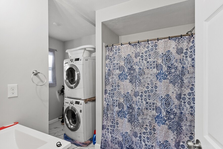 More Photos Of 36-38 Houghton St, Worcester Apartments For Sale