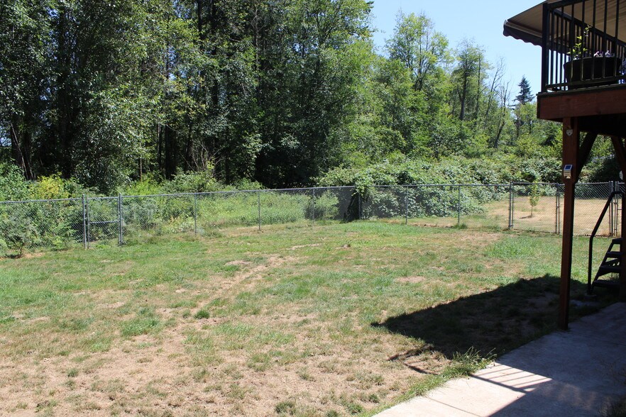 More Photos Of 11204 154th Street Ct E, Puyallup Distribution For Sale