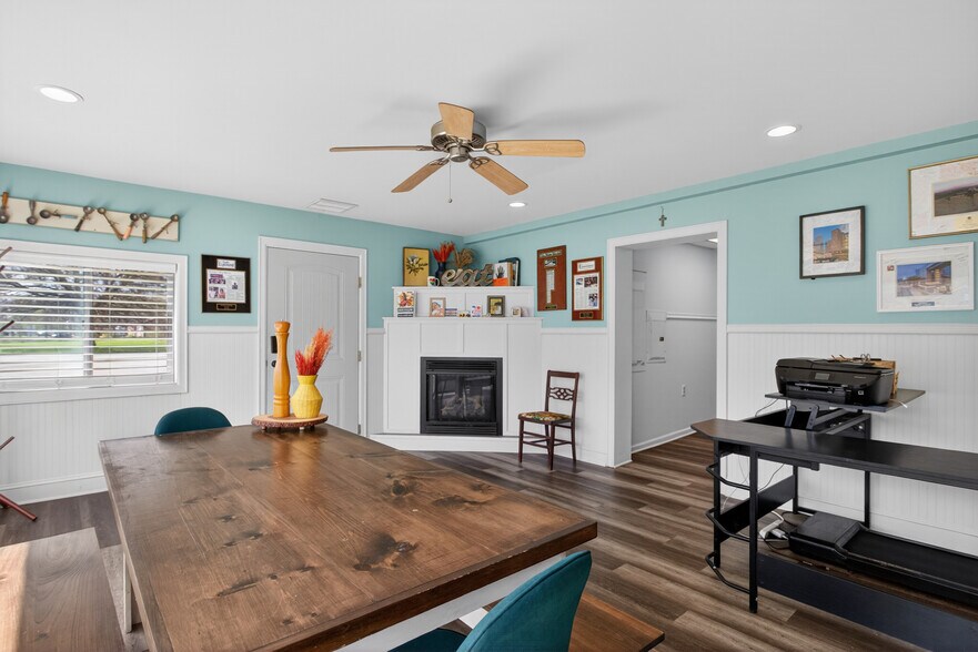 More Photos Of 124 S Brooklyn Rd, Napoleon Freestanding For Sale