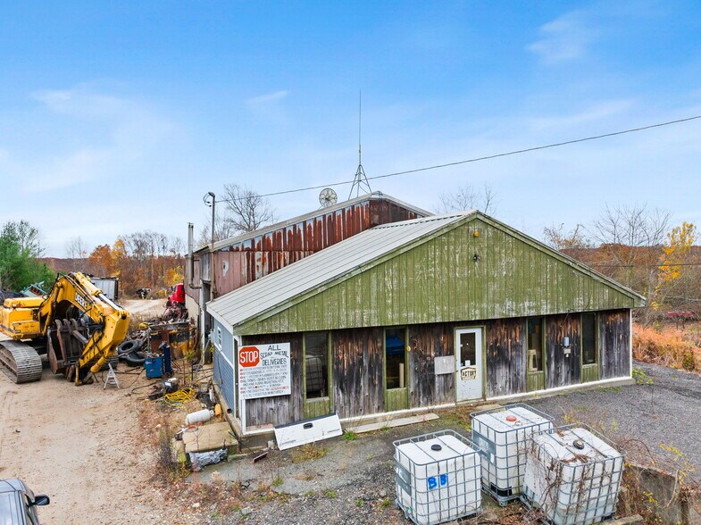 More Photos Of 164 Lincoln St, Millville Distribution For Sale