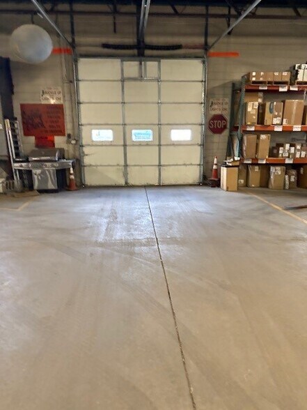 More Photos Of 1710 S Allison St, Lakewood Warehouse For Sale