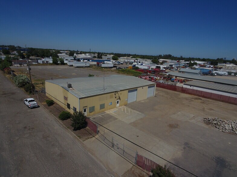 Primary Photo Of 3222 W Capitol Ave, West Sacramento Warehouse For Lease