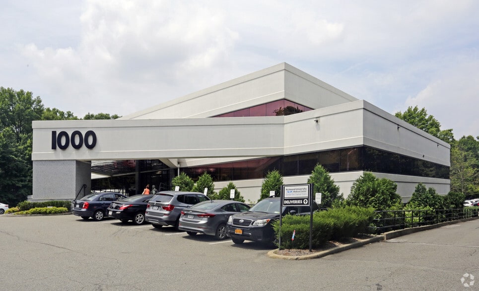 More Photos Of 1000 South Ave, Staten Island Office For Lease