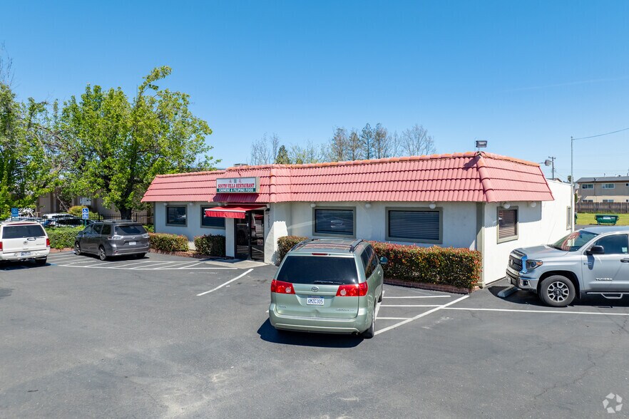 Primary Photo Of 7223 55th St, Sacramento Restaurant For Sale